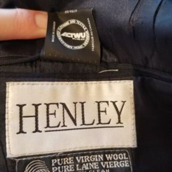 Henley Mens 44 R blazer jacket and Pant Suit - Picture 4 of 8